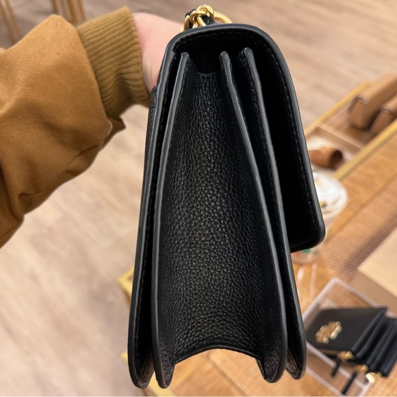 BRITTEN MEDIUM ADJUSTABLE SHOULDER BAG (BLACK/001). - Picture 5 of 7